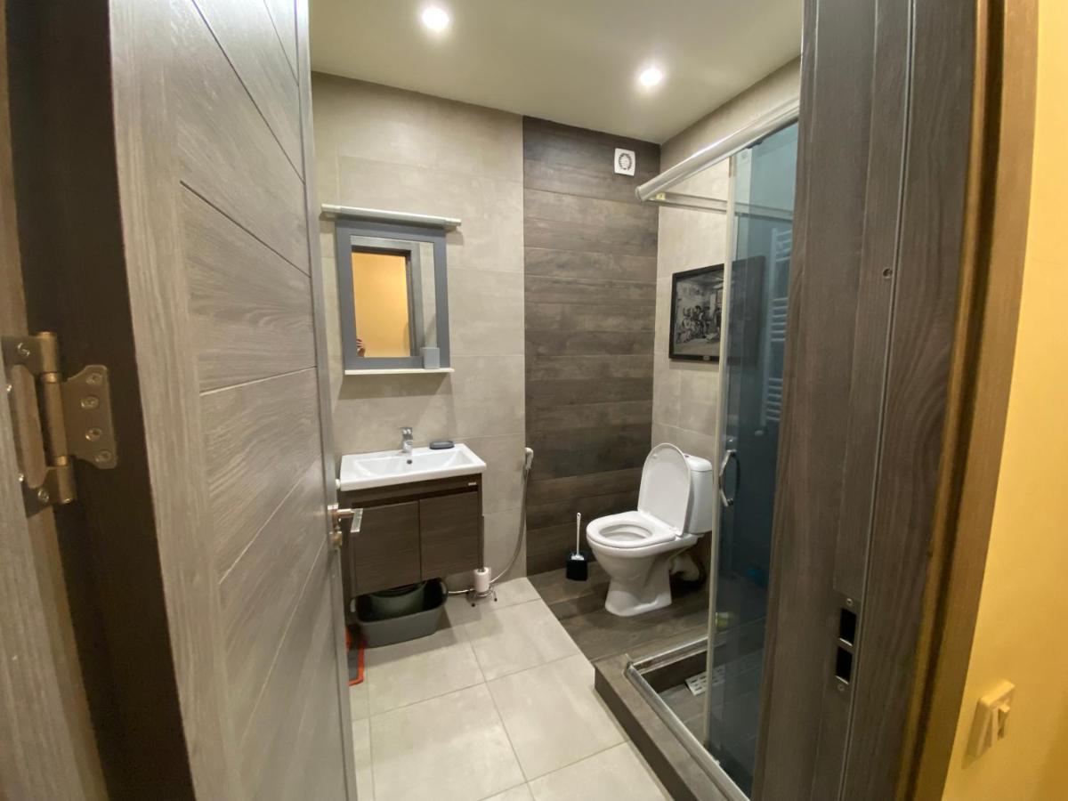 Nice Loft On Uznadze Street Tiflis Dış mekan fotoğraf